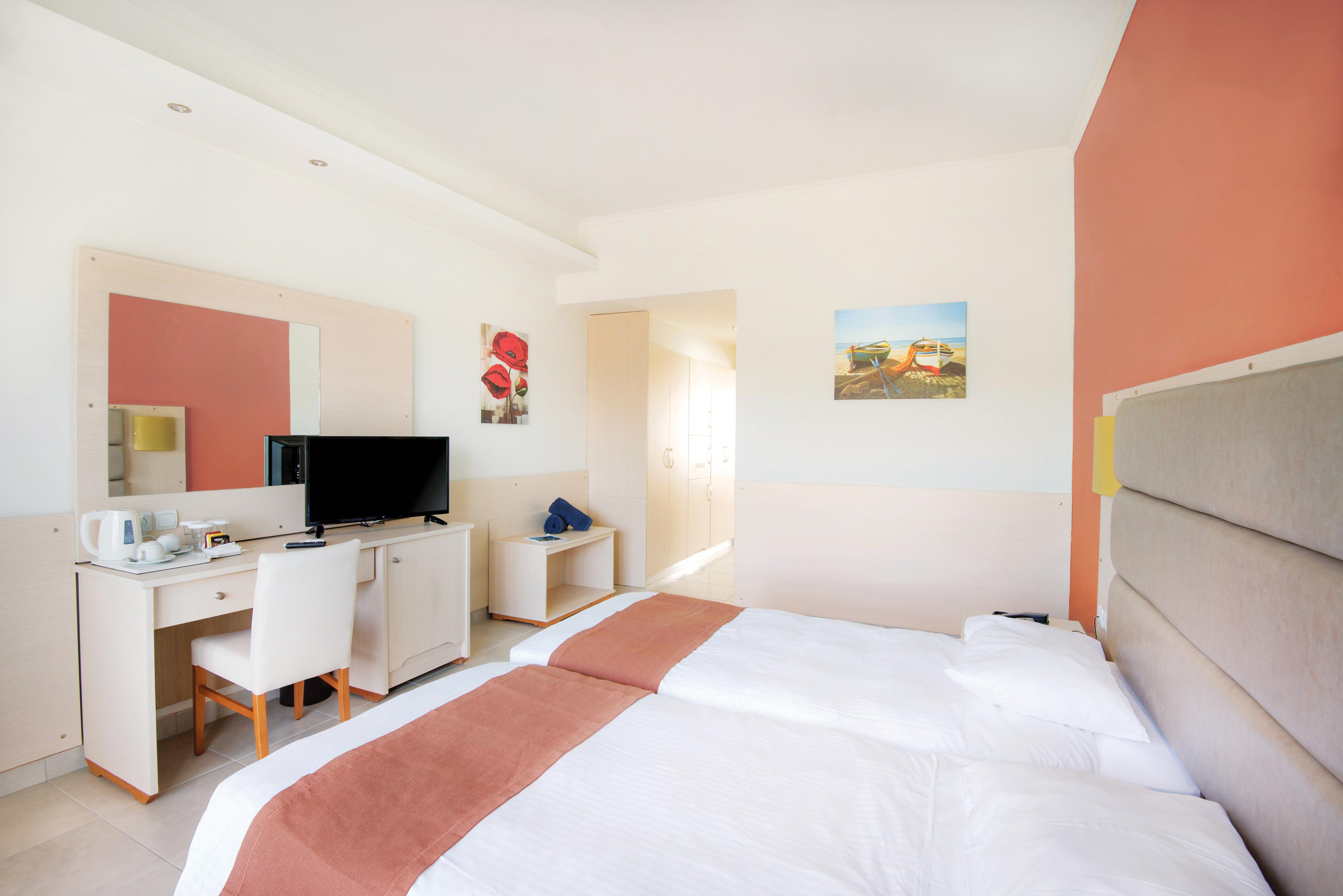 Kouros Palace 5*