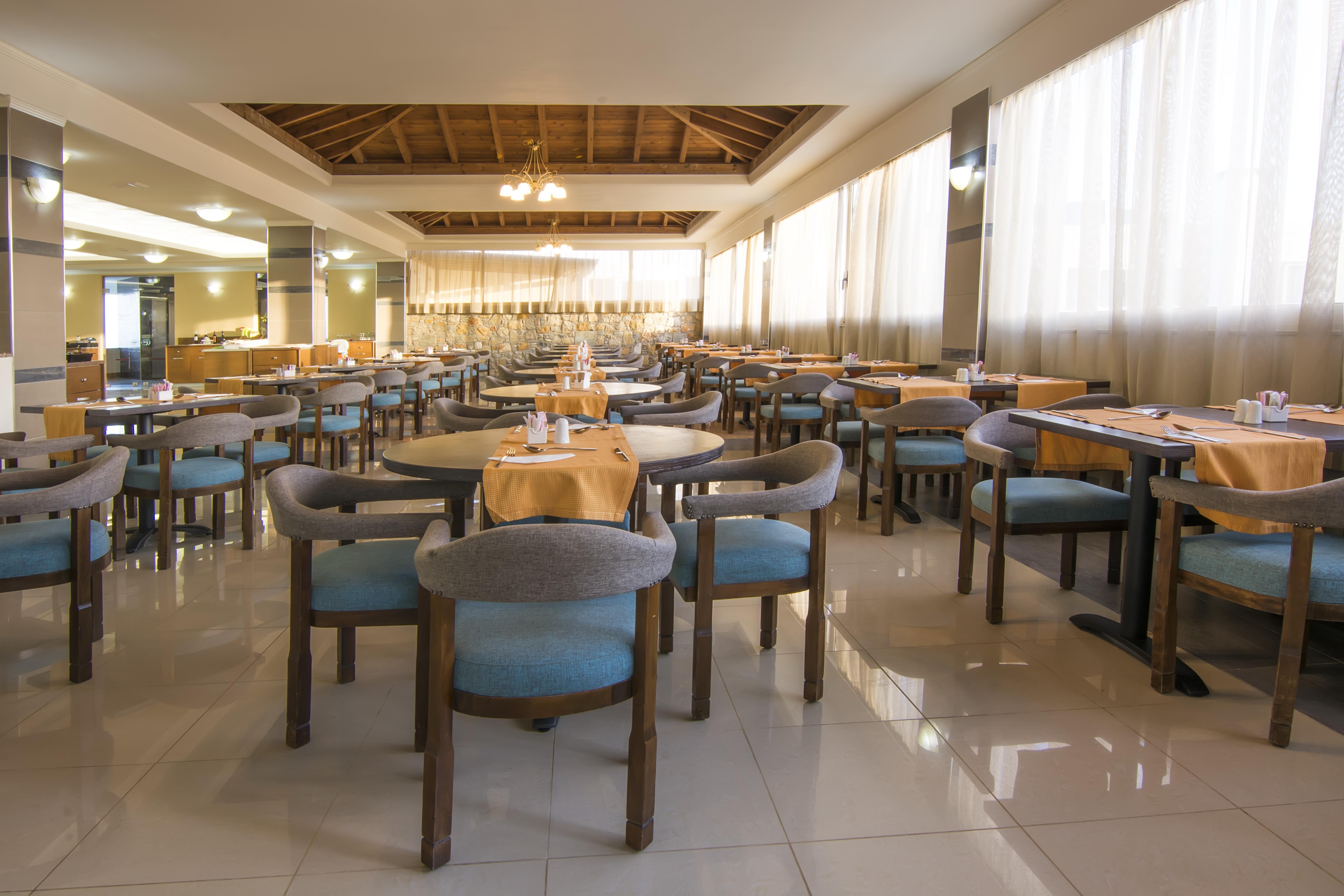 Hotel Kouros Palace