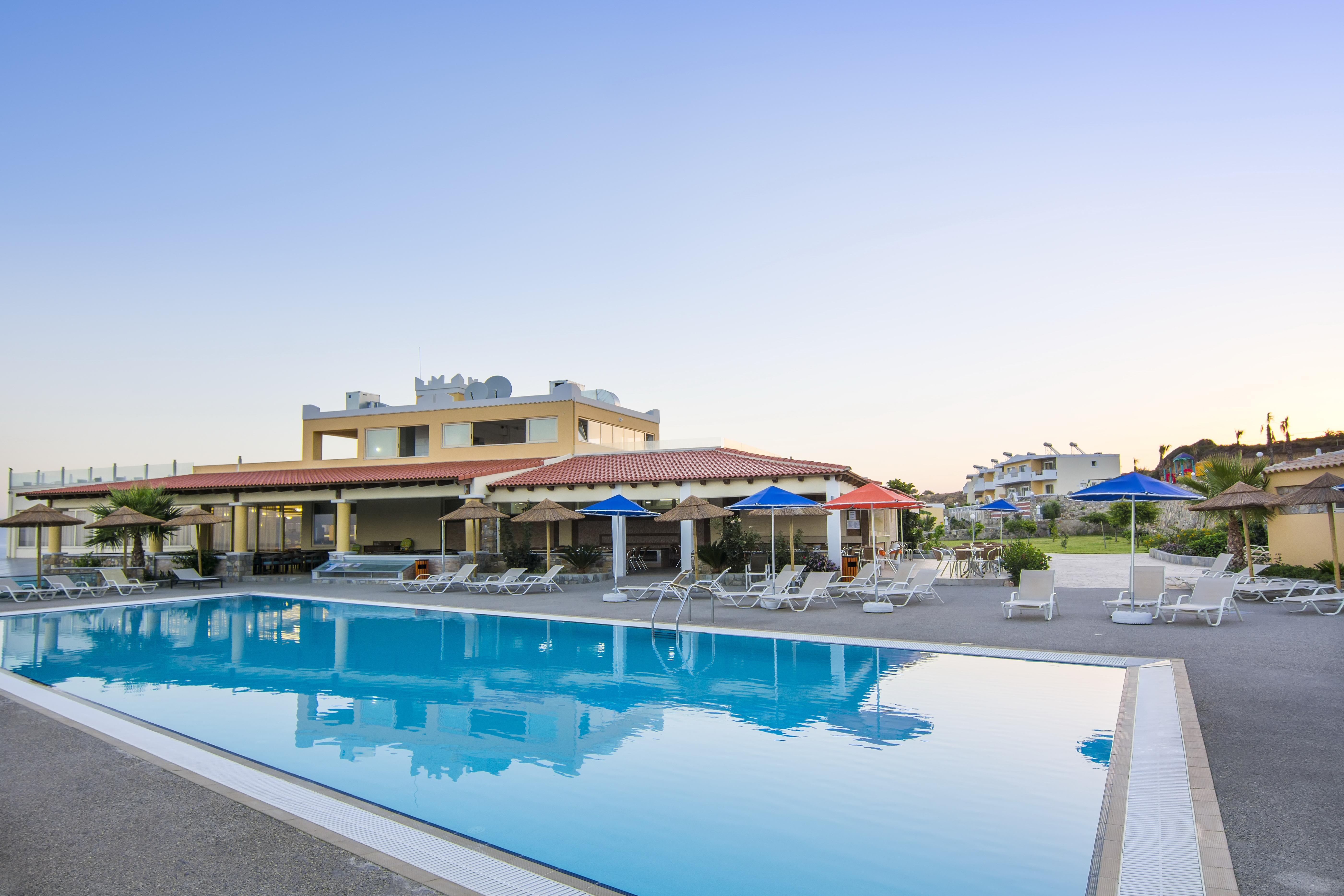 Kouros Palace Hotel 5*