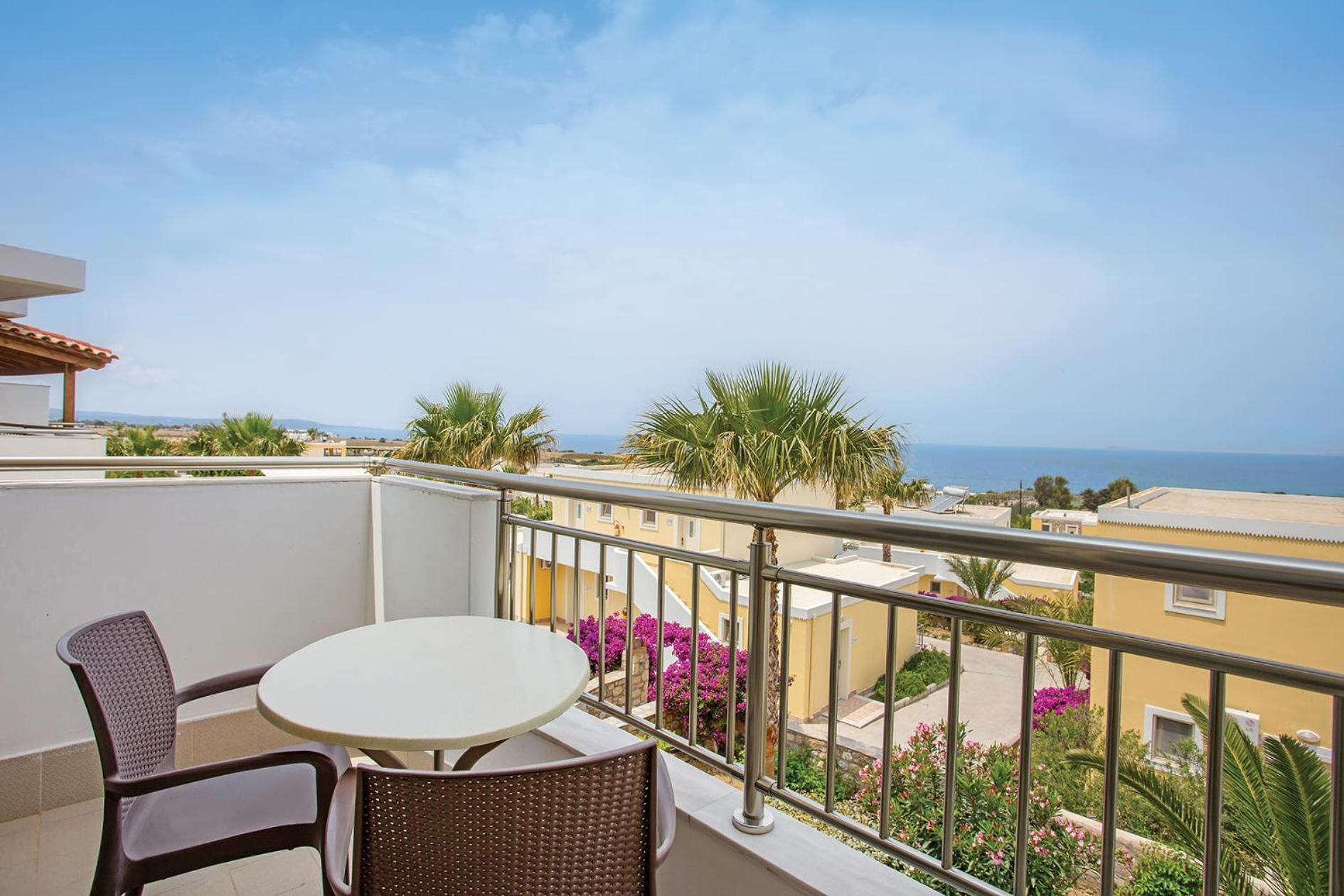 Kouros Palace Hotel 5*